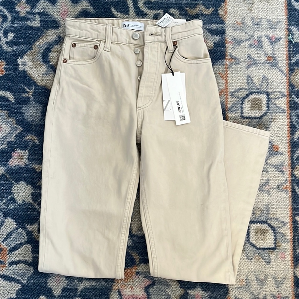 NWT Zara Straight Leg Ecru Jeans